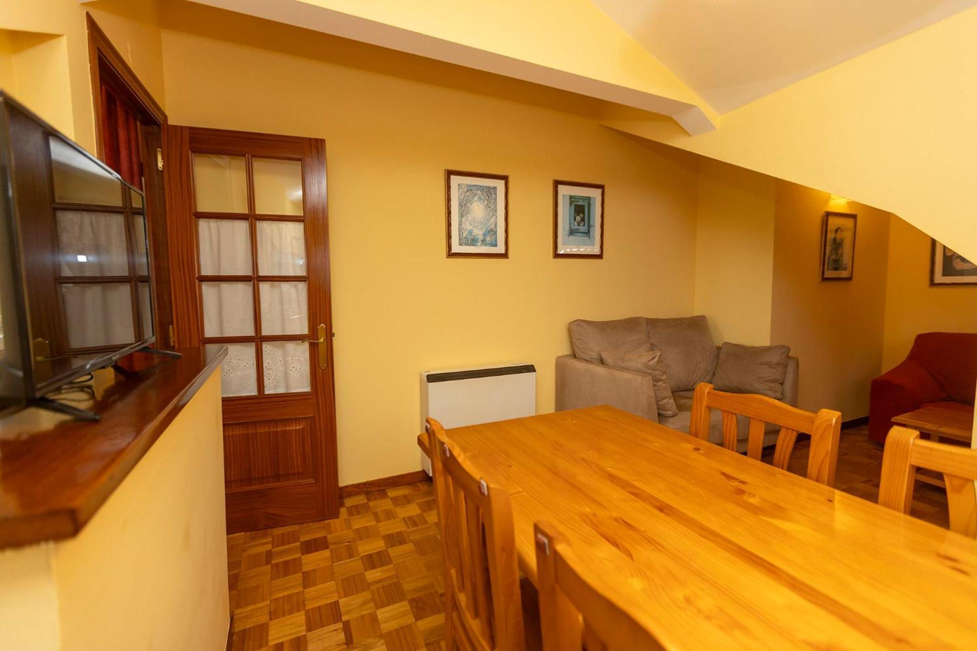 Escuder Apartamentos Turísticos Ribadeo Exterior foto